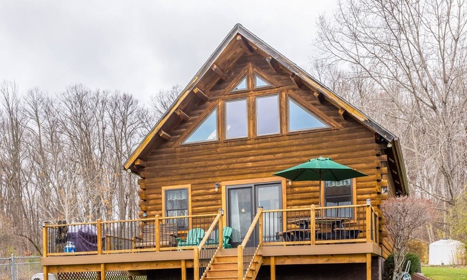 Penn Yan Cabina | Una hermosa, totalmente amueblado cabaña de madera con vistas a lago Keuka