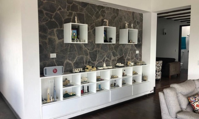 Toca Casa | A beautiful house with an amazing lake view.