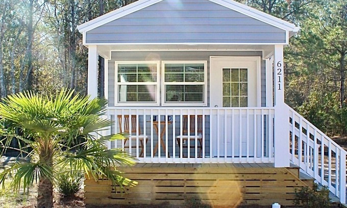 Ocean Isle Beach Casa | The Little Paradise(Tiny Home #1)