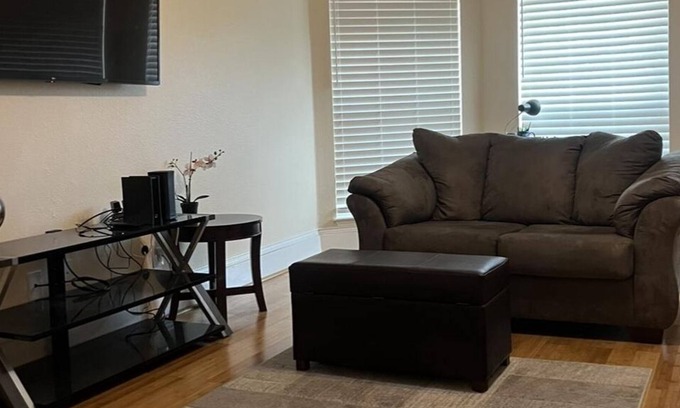Garland Casa | A beautiful Townhome located in North Garland