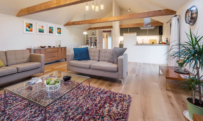 Eye Casa | A beautifully converted former cart lodge and store in a quiet rural location, formerly part of the