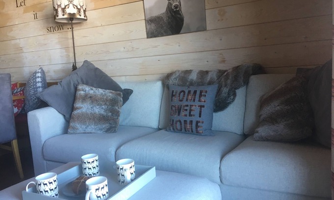 Les Allues Chalet De Esquí | A bit of Alpine heaven with stunning views!