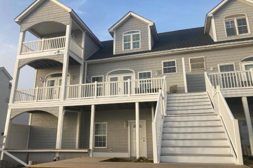 Atlantic Beach Casa | A Bushel and a Peck