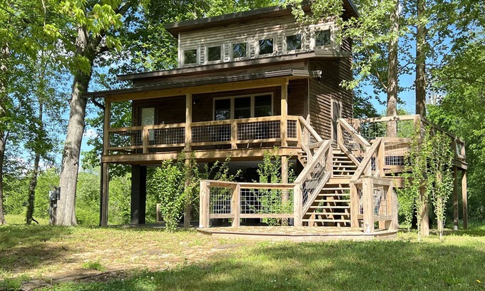 Bakerton Cabina | A Cabin in the Trees a Fly Fishing Treehouse, Burkesville, Ky