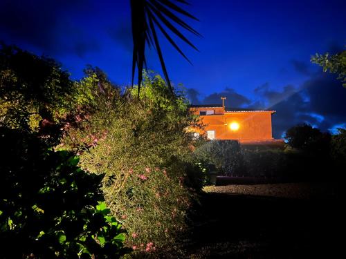 Capelas Casa | A Casa Amarela
