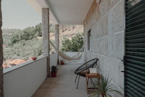 Baiao Apartamento | A Casa do Pereira by LovelyStay