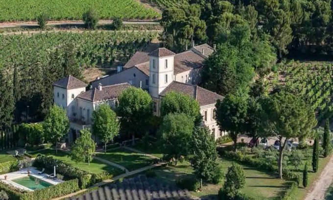 Sorgues Otro | A castle just for you