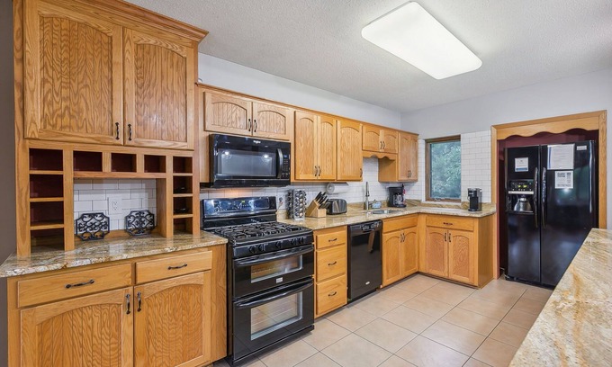 Lake Elmo Casa | A charming 3-bedroom home, in a peaceful rural location setting