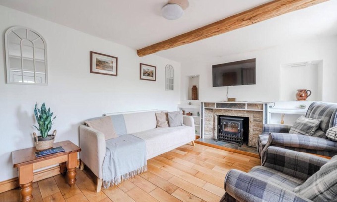 Matlock Bath Casa | A charming and beautifully presented three-bedroom old miners cottage