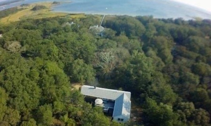 Edgartown Cabaña | A Cottage Vineyard Encanto junto a la charca