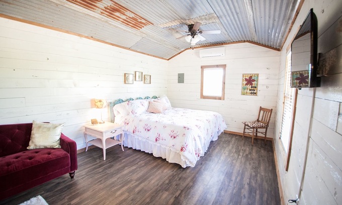 Driftwood Cabina | Una Chic Shack - Las cabinas en Onion Creek