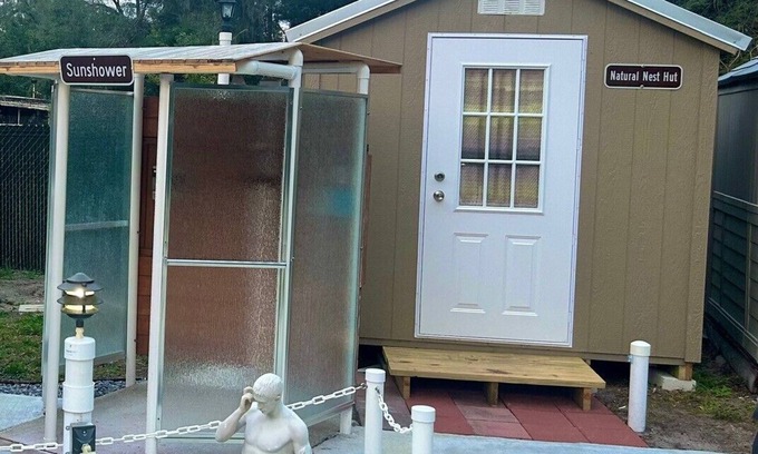 Fellowship Cabina | A Clothing Optional Natural Nest Hut WEC 5 miles away H