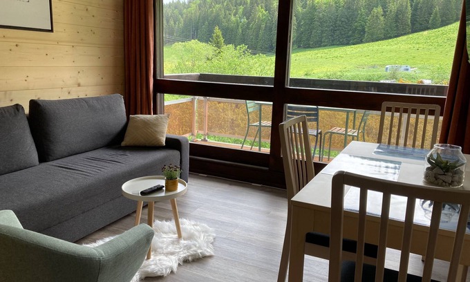 Lamoura Apartamento | A Cocoon in the Hearth of French-Jura
