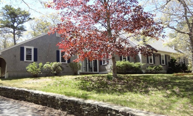 Orleans Casa | Pruebe unos días en Cape Cod este otoño. Los colores y las puestas de sol son excepcionales.