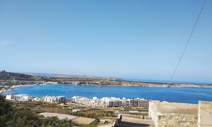 Ta' Pennellu Cabina | A cosy and elegant maisonette with picturesque views