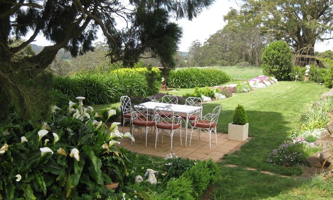 Robertson Otro | Laurel View Farm Stay
