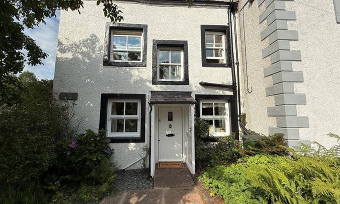 Pooley Bridge Cabaña | A cottage that sleeps 2 guests in 1 bedroom