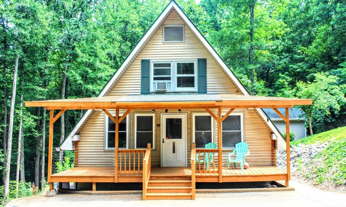 French Lick Casa | A Cozy A-Frame near Patoka Lake and French Lick