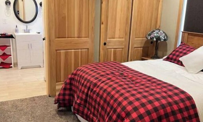 Chester Casa | A Cozy Little House with a lot to offer!