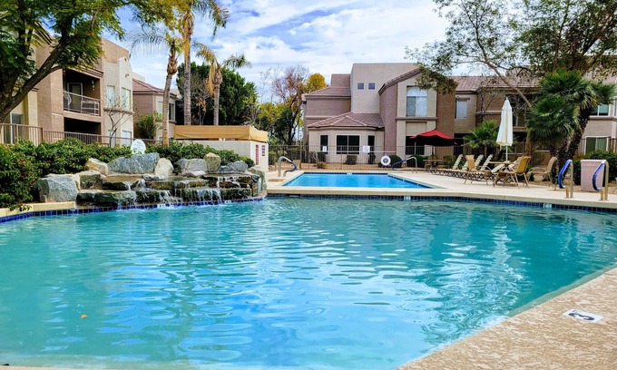 Deer Valley Condominio | A cute and cozy 1 bedroom,1bathroom condo in the heart of North Phoenix!