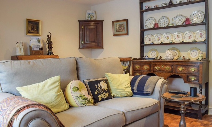 Much Birch Cabaña | A delightful cottage offering comfortable accommodation for up to four guests.
