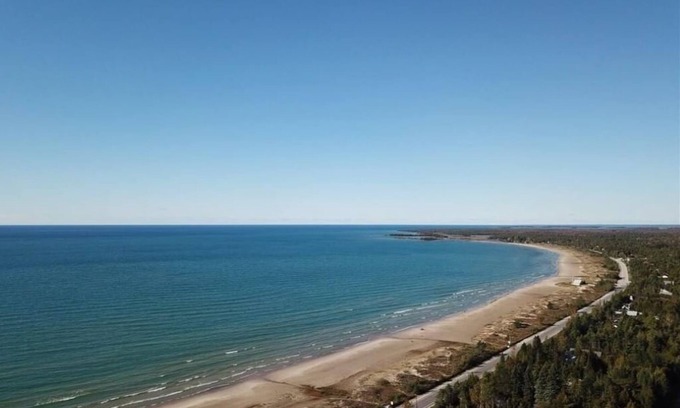 Sauble Beach Cabaña | A Downtown Beachside Cottage, the perfect getaway!