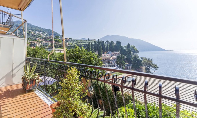 Recco Apartamento | A due passi da Camogli