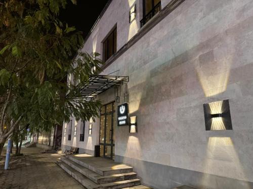 Erebuni Hotel | A E K A Hotel