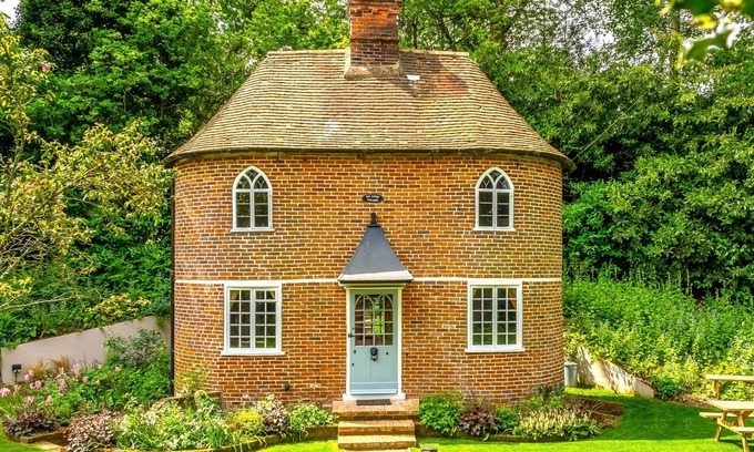 Higham Cabaña | A fairy-tale luxurious cottage - The Tea Caddy