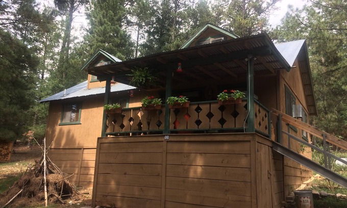 Cloudcroft Cabina | Una cama y desayuno familiar sin el anfitrión!