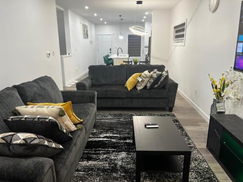 Fort Gary Apartamento | A feel of home in Fort Garry