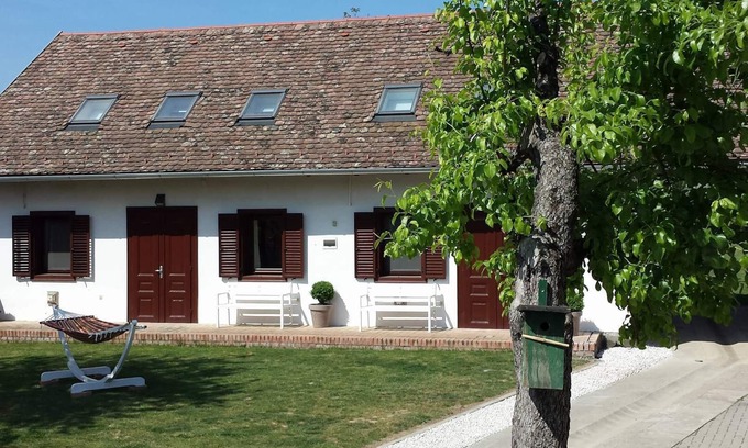 Varalja Casa | A feher tanya, la casa de sus sueños en Hungría
