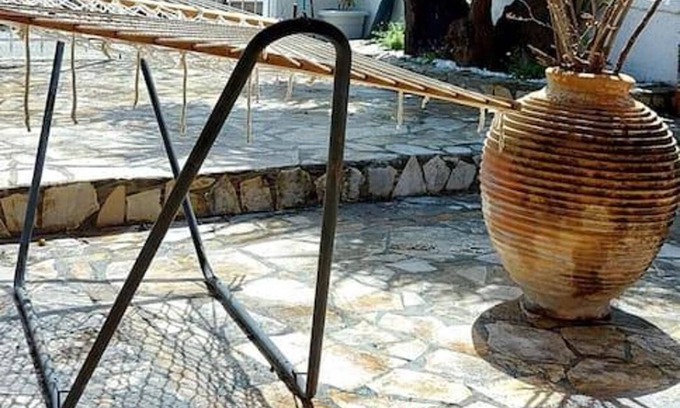 Corfu Town Casa | a Flower House in Corfu Close to Beach and Town