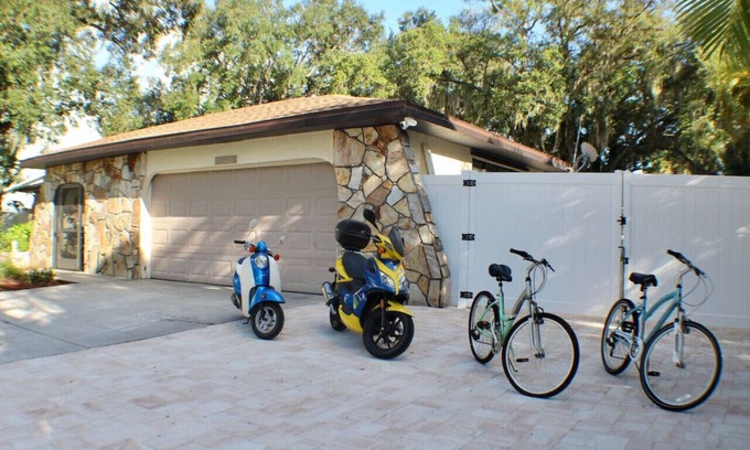 Fort Myers Shores Casa | A Forest Pool Calloosahatchee River Retreat