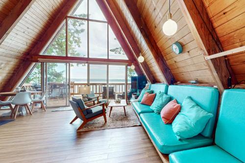 Gig Harbor Casa | A-Frame Adventure