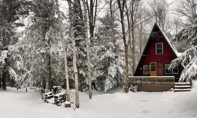 Sunapee Cabina | A-Frame Cabin in the Woods *Mins to Mt. Sunapee*