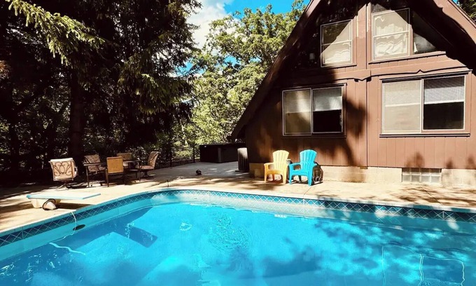 West Salem Casa | A-Frame Cozy Cabin / HOT TUB / Sleeps 6