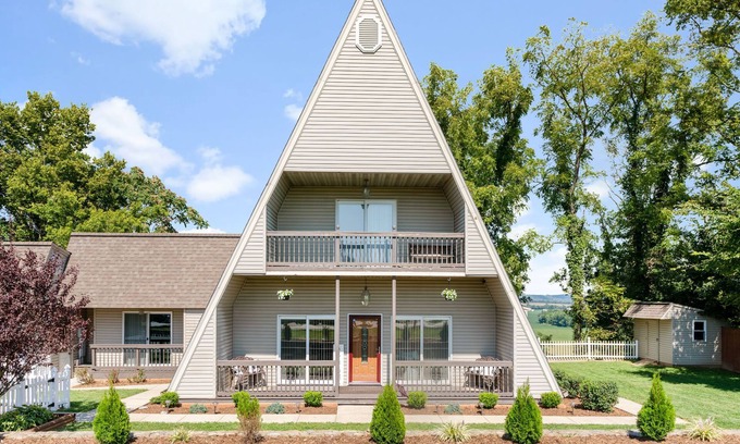 Taylorsville Casa | A-Framed View in Kentucky