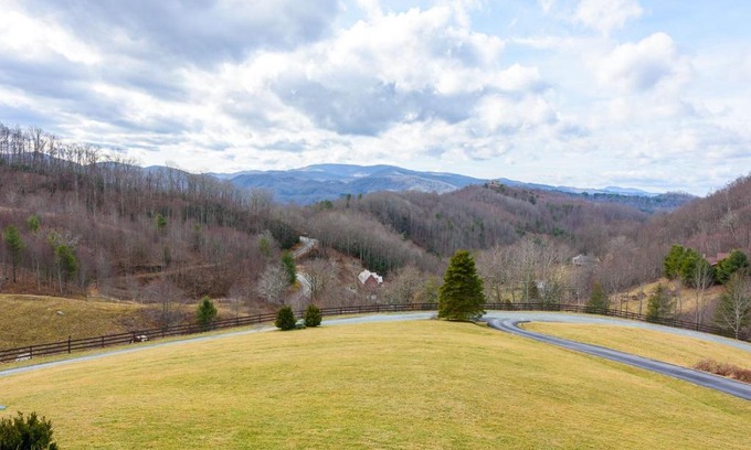Boone Casa | A Glowing View