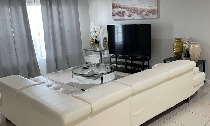 Sandalfoot Cove Casa | A Great Boca Home Stay