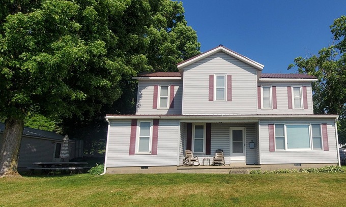 Mayville Casa | A great view of the lake with many activities within walking distance.