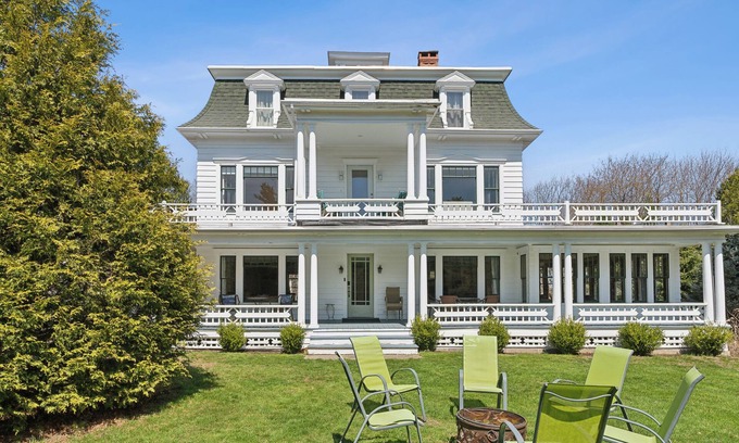 Biddeford Casa | A historic treasure in Southern Maine, very unique and spacious