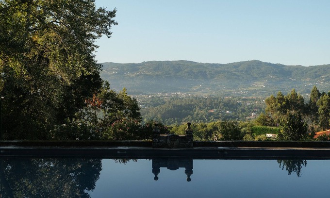 Bico Otro | A historical place secluded in nature. For holidays, retreats and residencies.