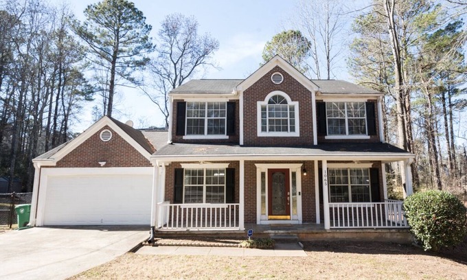 Lithonia Casa | A home away from home close to Stone Mountain Park, Decatur and Atlanta.