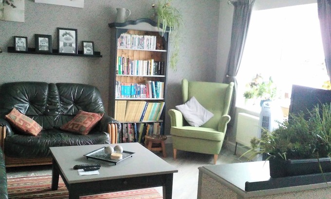 Birchgrove Casa | A home from home for extended families / get-together