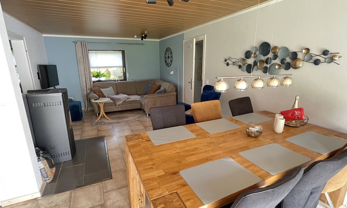 Escheln Casa | Una casa con un gran jardín - solo para ti. Vacaciones en el Bajo Rin 💚