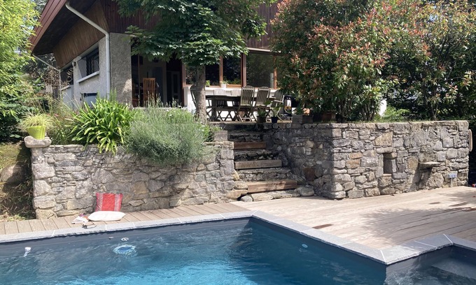XIV Juillet Casa | A l 'Allée