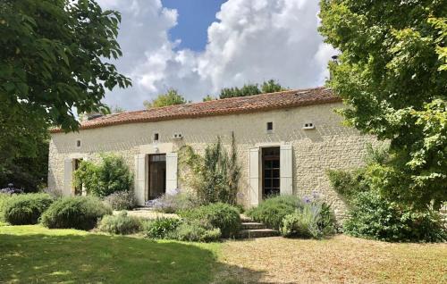 Sud Charente Cama Y Desayuno | A l'ombre du Tilleul