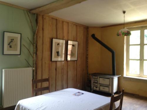 Saint-Sauveur Casa | A l'orée de soi - Maison forestière de la Soie - Eco gîte, chambres d'hôtes, camping au pied des Vosges