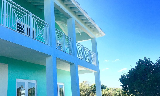 Gregory Town Apartamento | Un poco retro, un poco surfista y mucho R&R